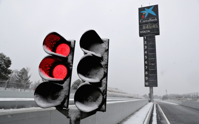 Снежната обстановка в Европа застигна и Формула 1 Макар предсезонните