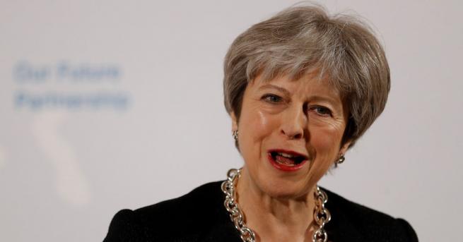 Британският премиер Тереза Мей увери че е близо до договаряне