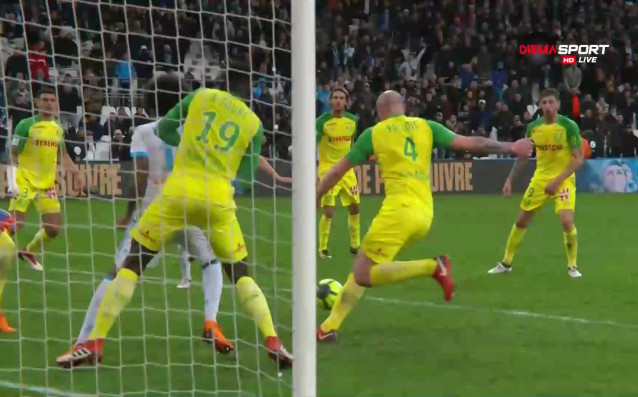 Флориан Товен вкара изравнителния гол за Олимпик Марсилия при домакинството
