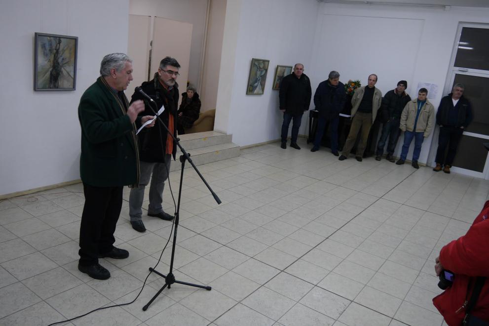 Изложбата е представена на първи етаж на ХГ "Елена Карамихайлова"