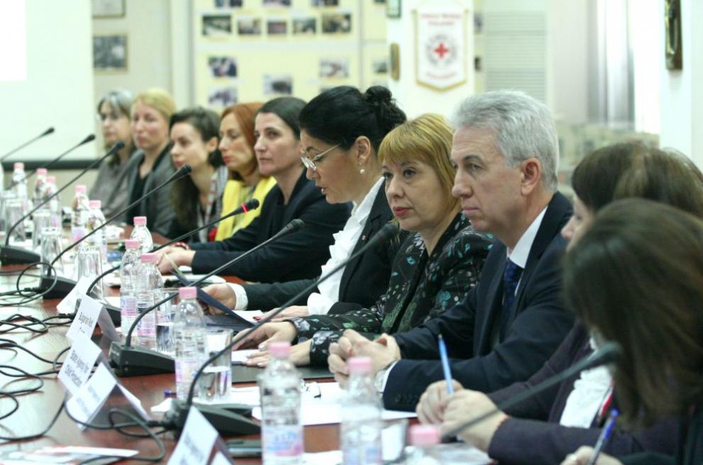  бежанци деца кръгла маса 