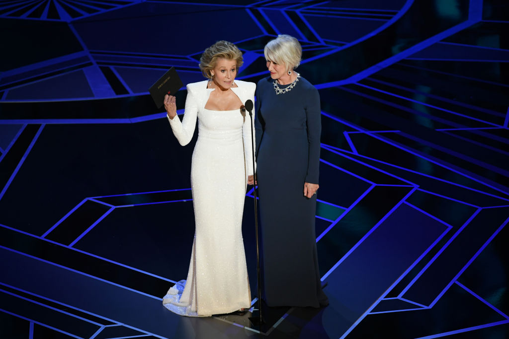 Джейн Фонда и Хелън Мирън по време на 90-ата церемония по връчването на наградите „Оскар“