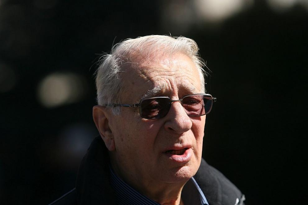  Стотици хора си взеха последно довиждане с обичания Бате Николай 