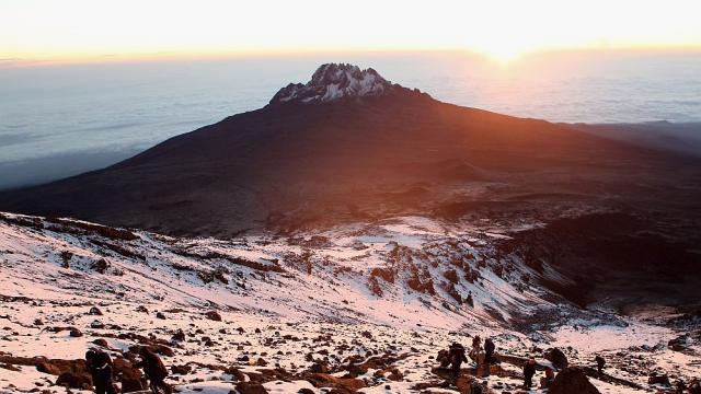 89-годишна американка изкачи Килиманджаро