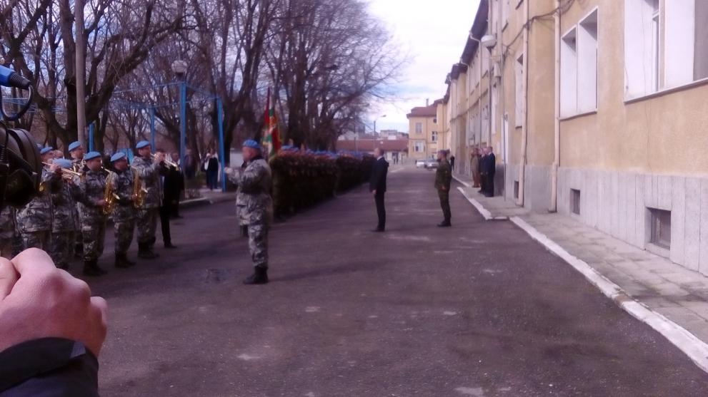Президентът Румен Радев бе в Пловдив по повод предстоящия празник на 68-ма бригада Специални сили - 18 март, когато преди 75 години е сформирана парашутната дружинка в БА, чийто наследник е бригадата