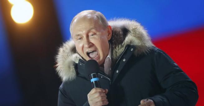 Владимир Путин печели президентските избори в Русия с голяма преднина