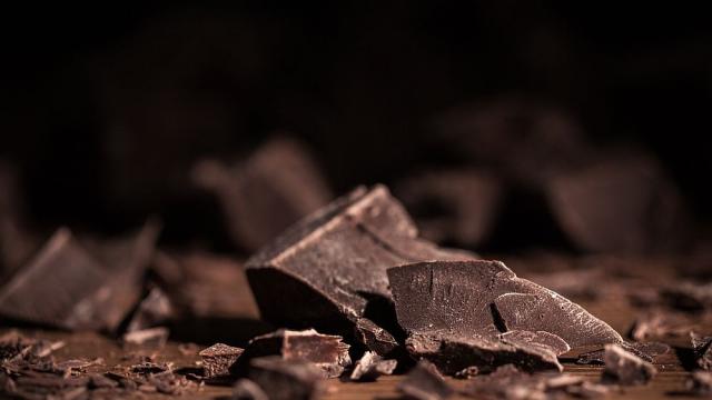 Побелелият шоколад не е вреден