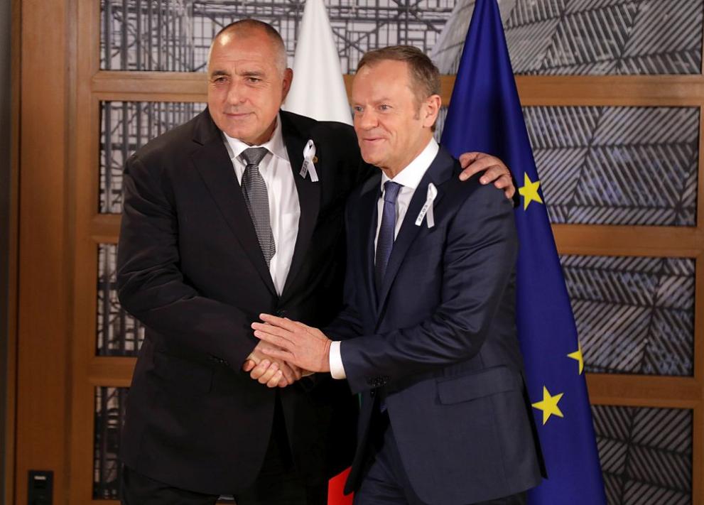 Българският премиер Бойко Борисов разговаря с председателя на Европейския съвет Доналд Туск