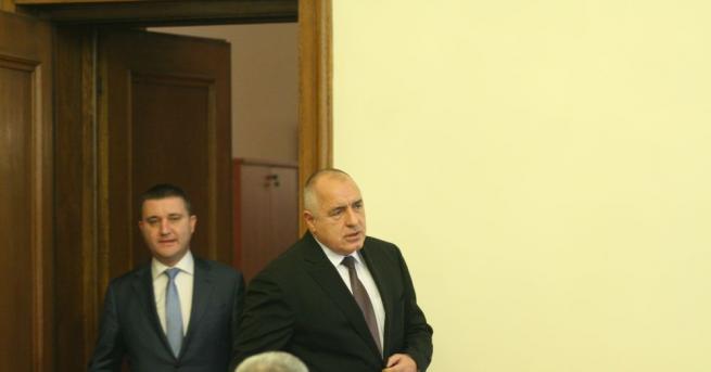 Премиерът Бойко Борисов и министърът на финансите Владислав Горанов са
