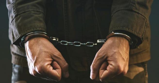 Бургаската районна прокуратура задържа за 72 часа 48-годишен мъж от Шумен, който