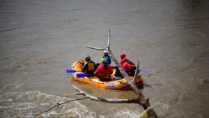 апочна изграждането на дига заради разлива на река Струма