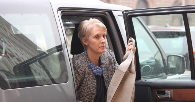 Посланикът на Великобритания у нас Ема Хопкинс коментира в Здравей