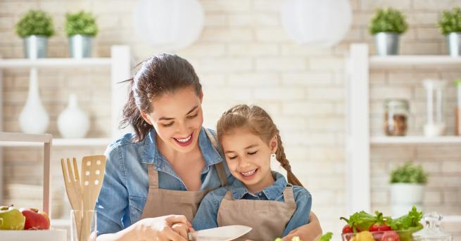 Обикновено се замисляме за грешките в храненето на детето когато