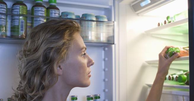 Много хора имат навика да хапват стабилно на вечеря а