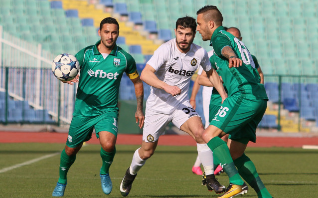 Старши треньорът на Витоша Бистрица Костадин Ангелов определи групата от