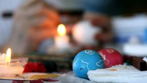 боядисани яйца