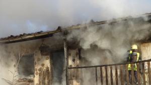 Пожар унищожи етаж и покрив на ранчо край Благоевград