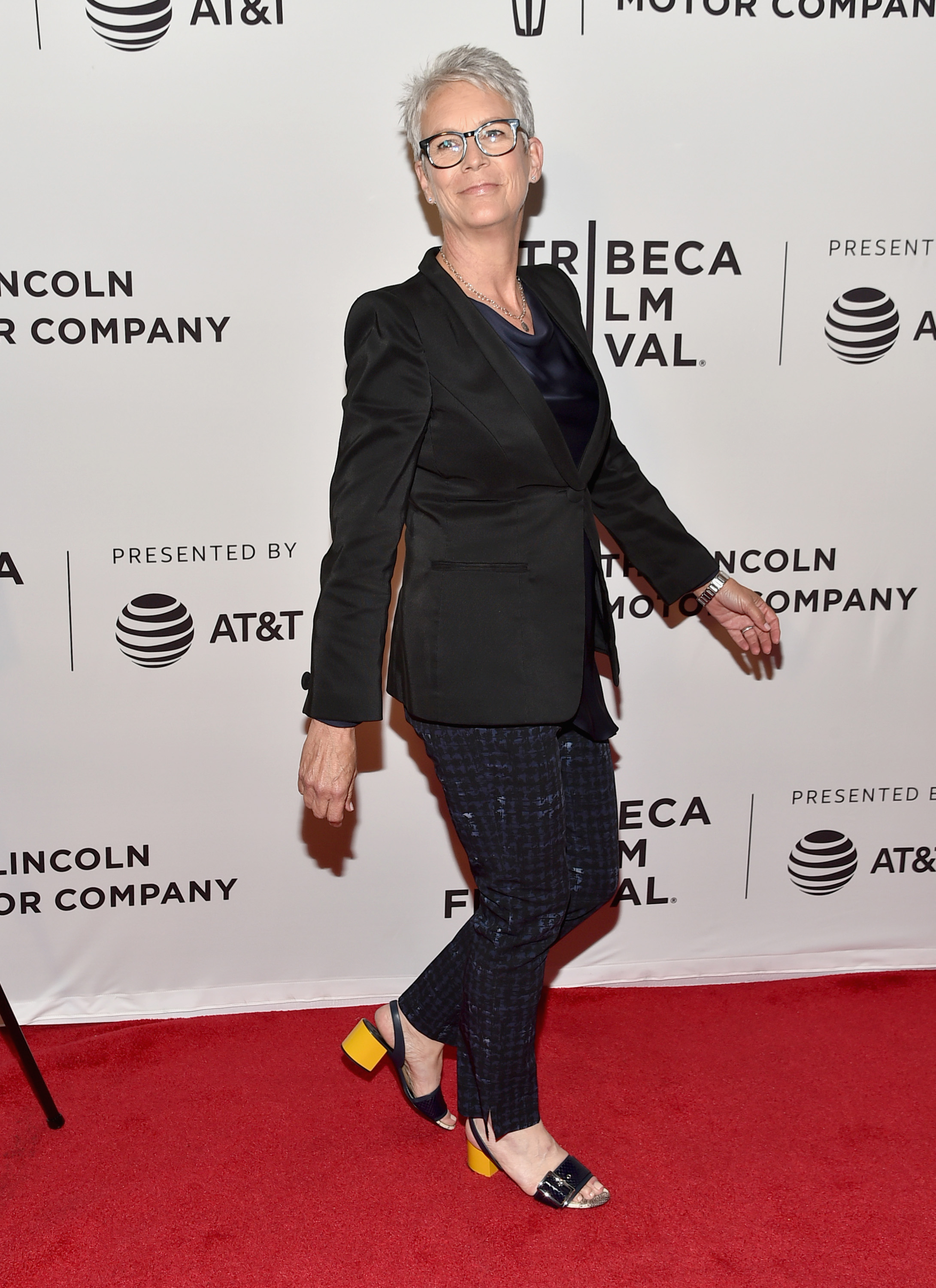 Джейми Лий Къртис - актрисата си призна, че се е подлага на липосукция, също така е използвала и ботокс.