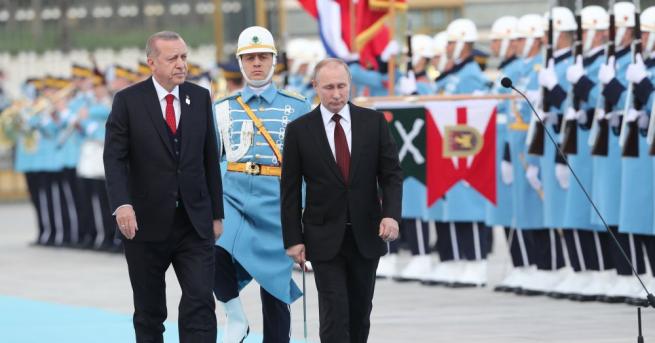 Президентът на Русия Владимир Путин пристигна в Анкара за среща
