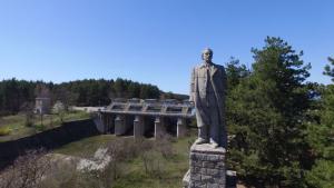 Един от малкото запазени паметници в цял ръст на Георги