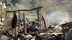 Изгорялата къща