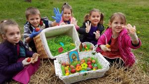 Инициатива на Мая Манолова деца Великден