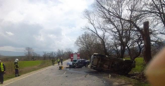 Мъж загина при катастрофа на пътя Банско Добринище съобщават от