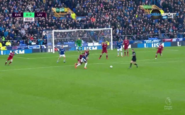 На полувремето Евертън Ливърпул 0 0 Гостите пресираха съперника през