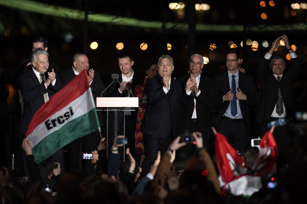  Виктор Орбан ликува след парламентарните избори в Унгария 