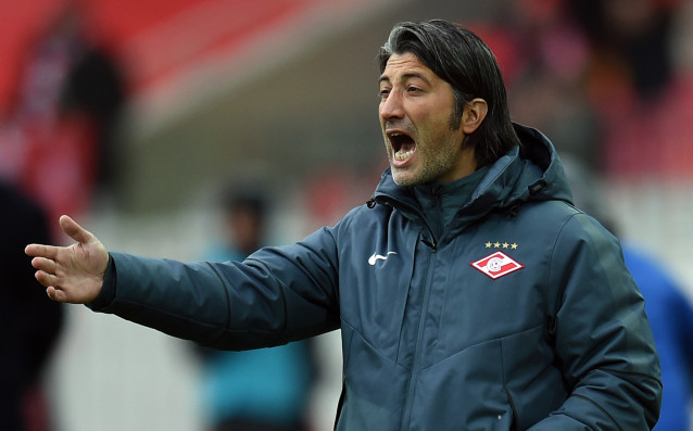 Един от традиционните швейцарски отбори Грасхопърс обяви че треньорът Мурат