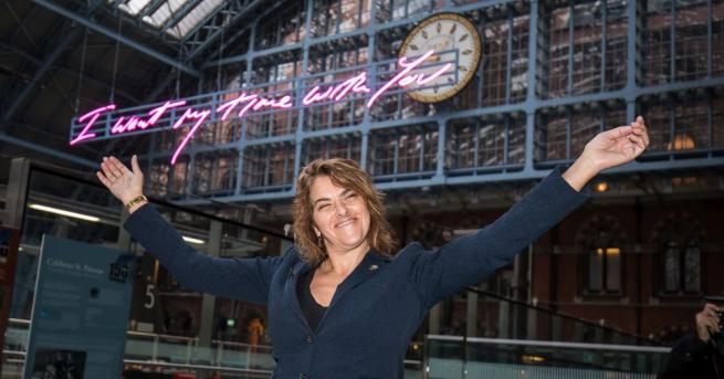Художничката Трейси Емин е посветила на Брекзит най-новата си публична