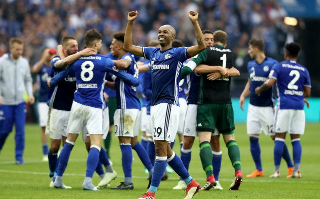 Шалке 04 спечели дербито на Рур срещу Борусия Дортмунд след