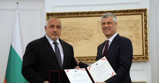 Президентът на Косово Хашим Тачи удостои българският министър-председател Бойко Борисов