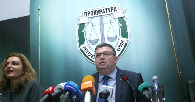Главният прокурор Сотир Цацаров заяви че е необходим далеч по строг