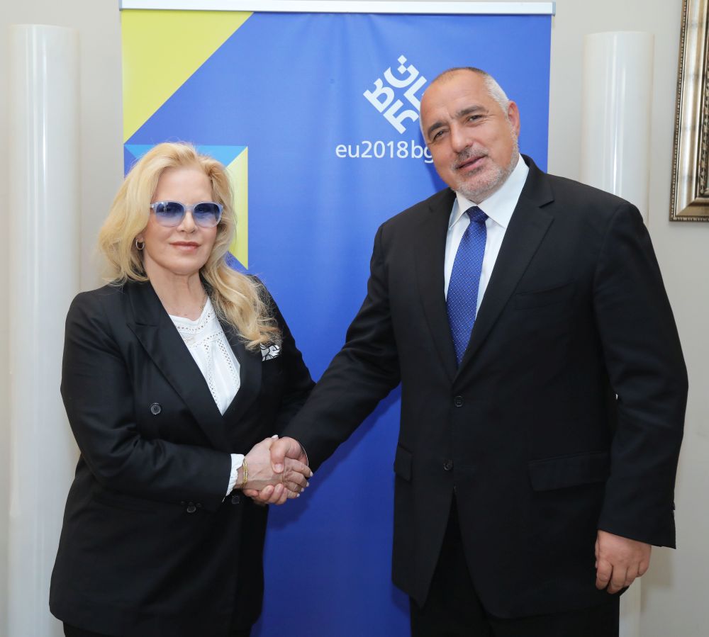 Премиерът Бойко Борисов се срещна с певицата Силви Вартан