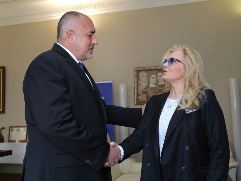 Премиерът Бойко Борисов се срещна с певицата Силви Вартан