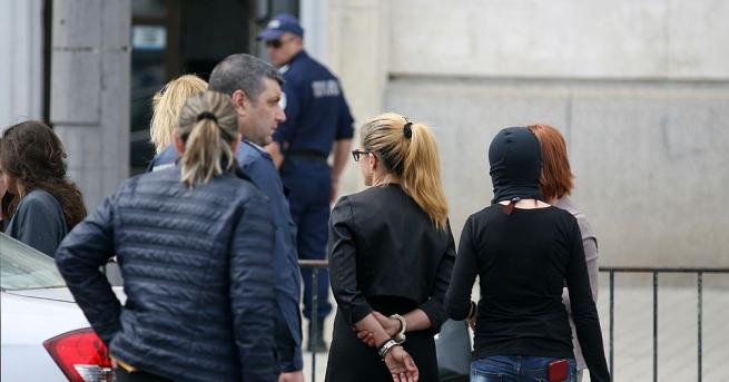 Показен арест в центъра на София на кметицата на Младост