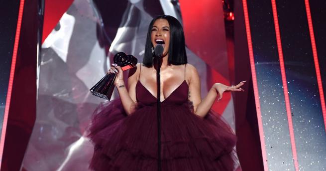 Когато става въпрос за пластични операции повечето звезди ги крият