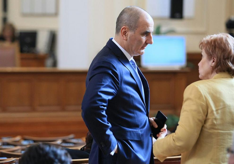  Председателят на Парламентарната група на ГЕРБ Цветан Цветанов 