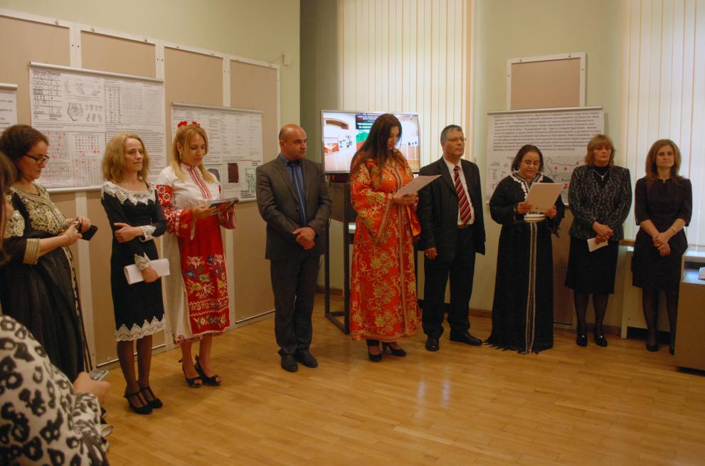 Екипът "Руните говорят" откри изложба в НМО,

посланикът на Мароко - специален гост на събитието