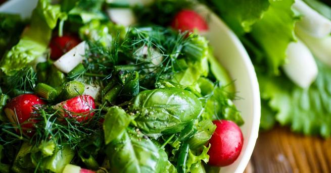 Децата трябва да ядат зелени зеленчуци ядки и бобови храни