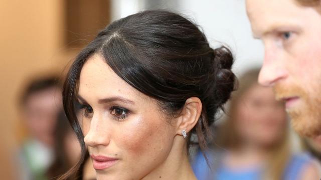 Булчинската рокля на Меган Маркъл ще е обсипана с камъни