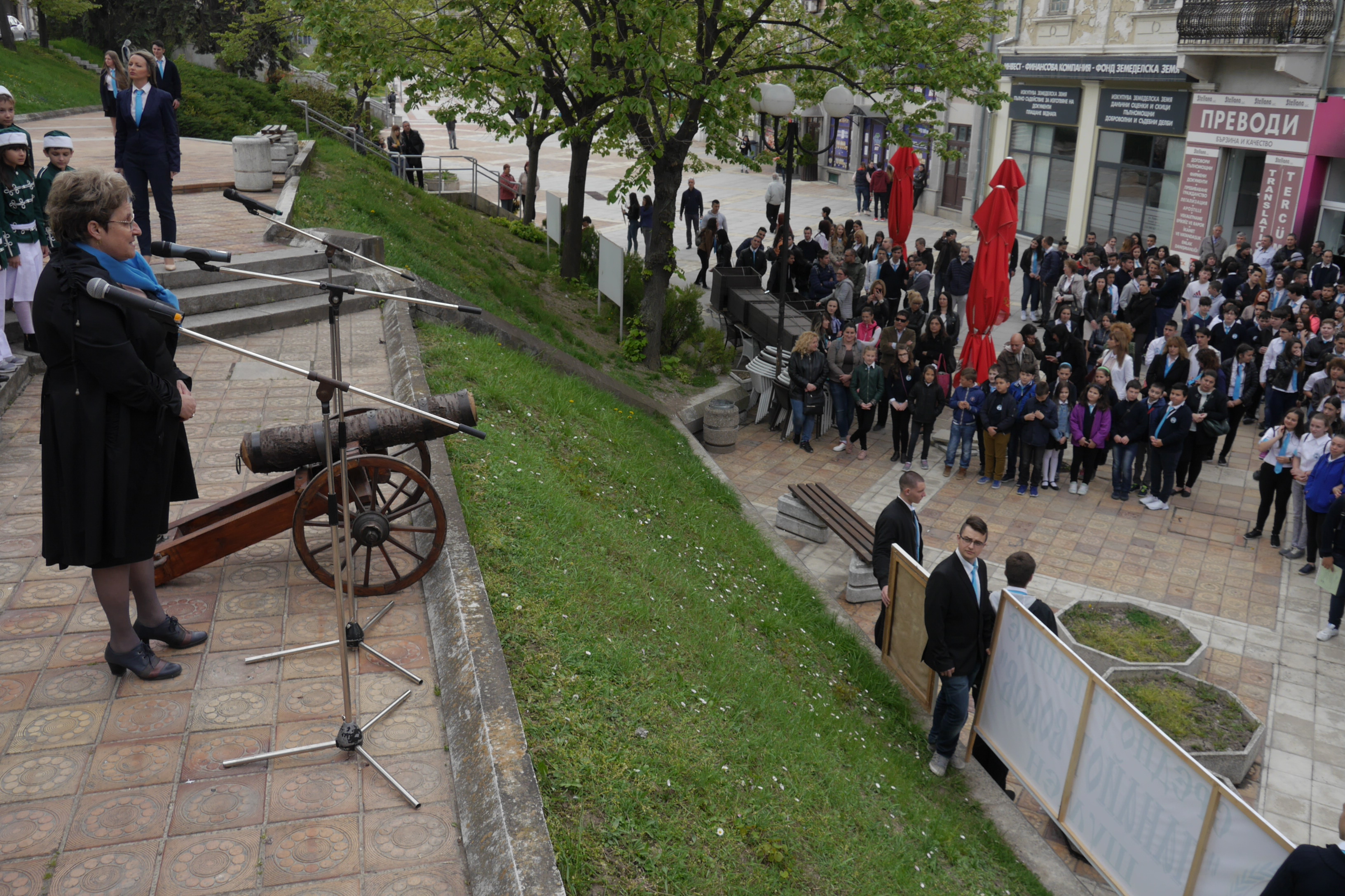 Няма шуменец, който да не е свързан с училище Волов, каза директорът Ема Радушева
