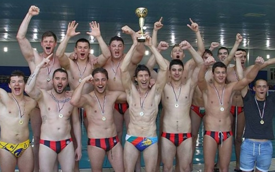 Локомотив НН e шампион по водна топка за трета поредна година