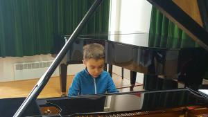 пианист Враца