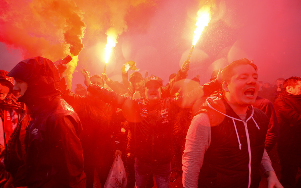 Феновете на Реал и Ливърпул може да останат без топла вода за финала в Киев