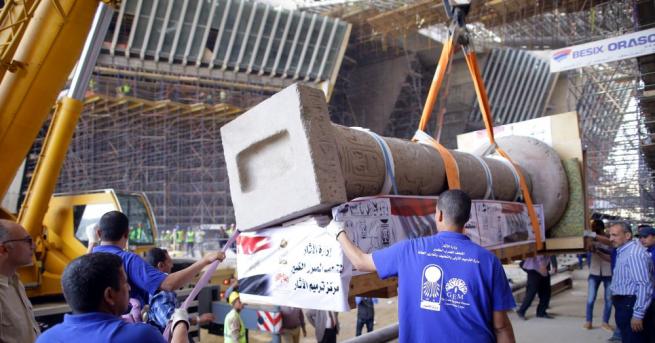 Загадъчната дървена статуя наричана Шигирски идол някога висока над 5