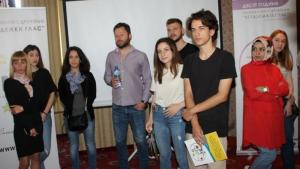 младежи бизнес