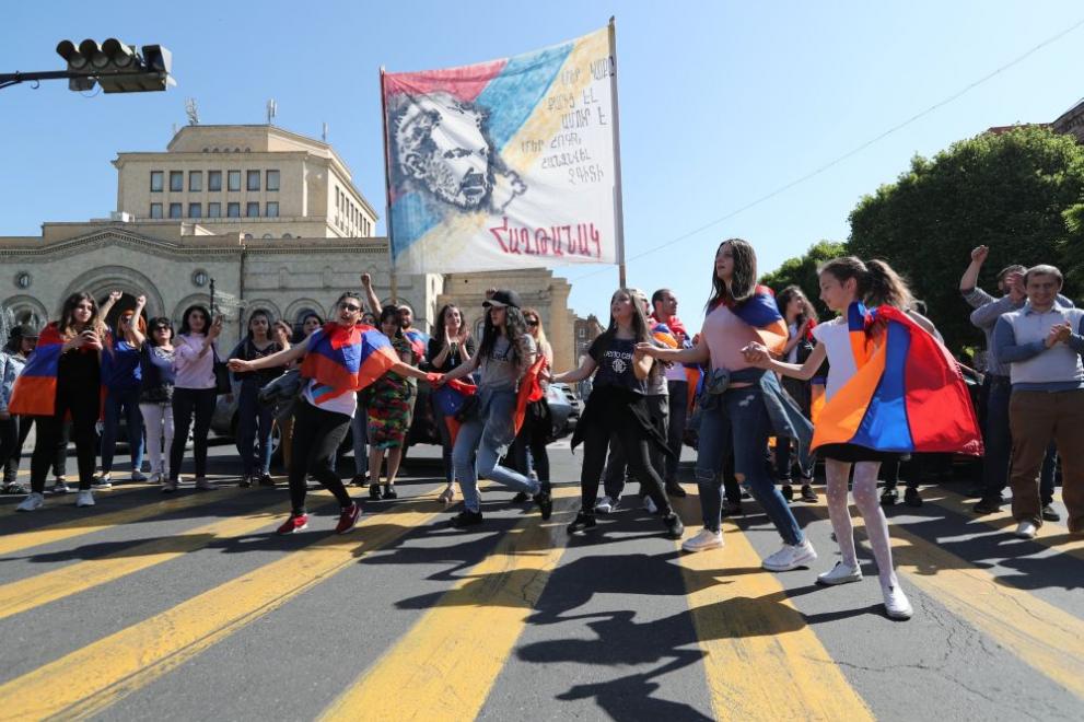  Протести сковават арменската столица 