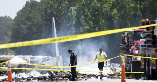 Девет американски военнослужещи загинаха при катастрофа на военен самолет който